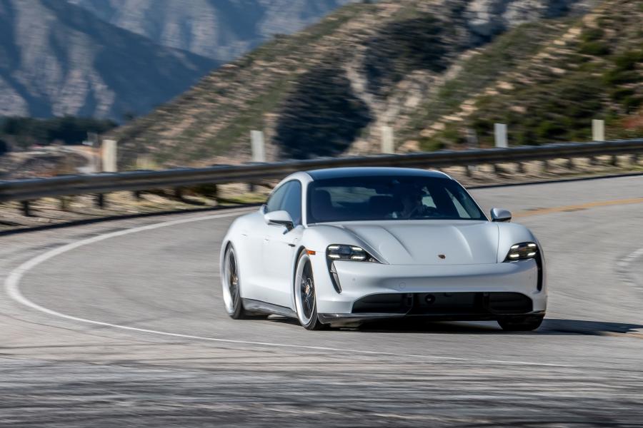  Porsche Taycan Turbo S 2019 года  (NA) (фото 26 из 40)
